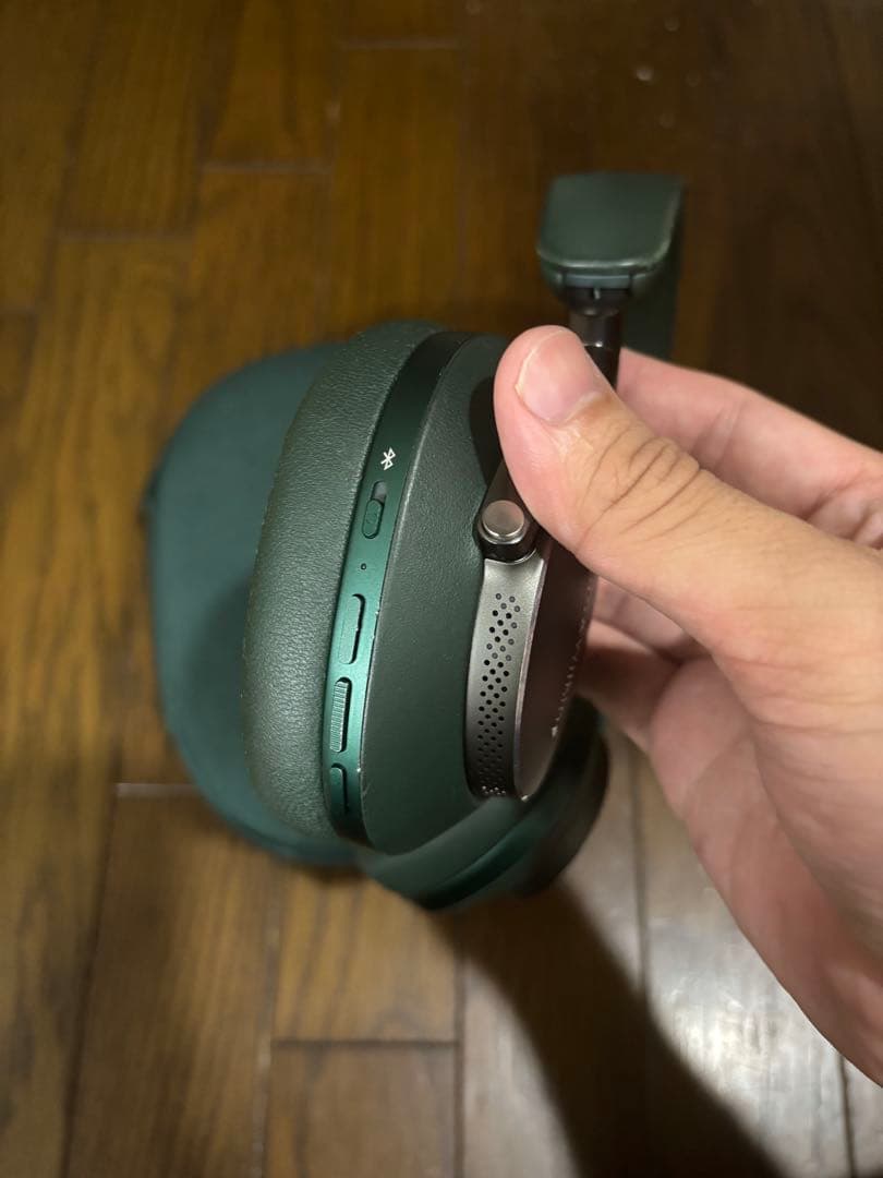 Bowers & Wilkins Px8 ダークフォレスト