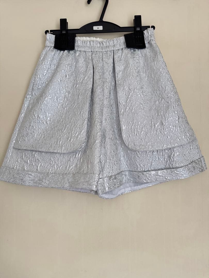 LINKABLE ショートパンツ シルバー 新品未使用