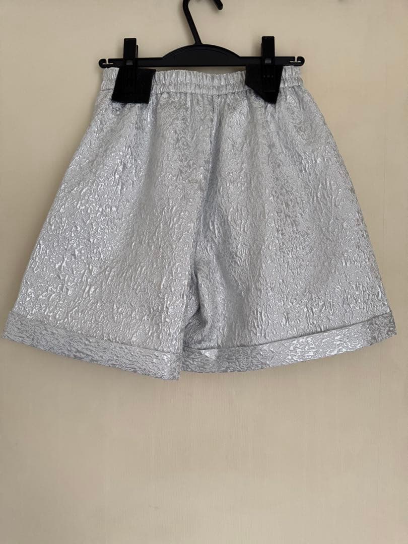 LINKABLE ショートパンツ シルバー 新品未使用