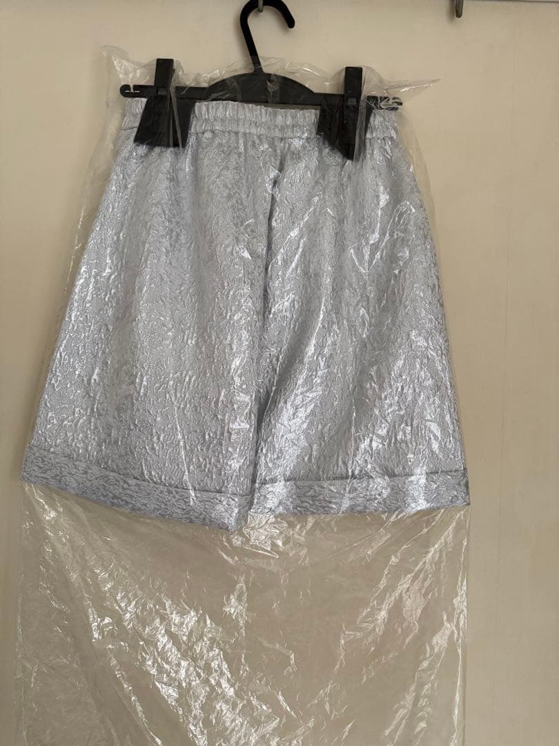 LINKABLE ショートパンツ シルバー 新品未使用