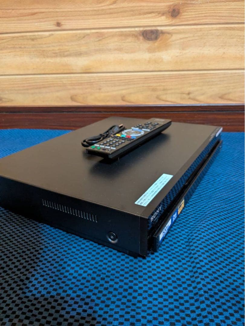 Sony ブルーレイレコーダー リモコン付き