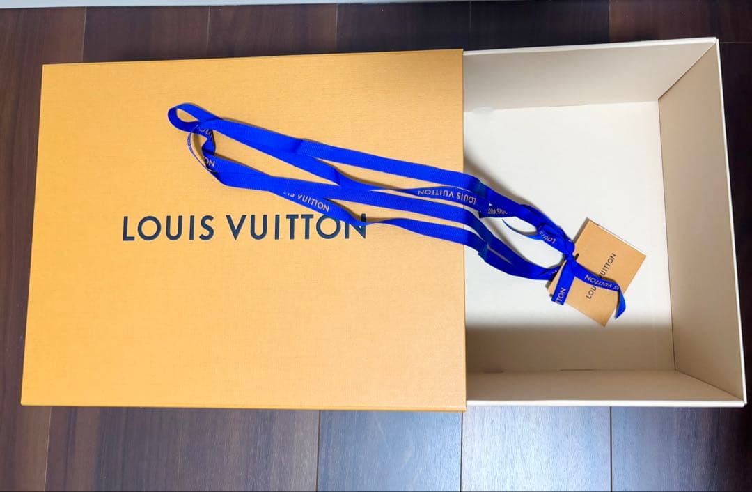 ルイヴィトン 空箱13個、袋14個 その他