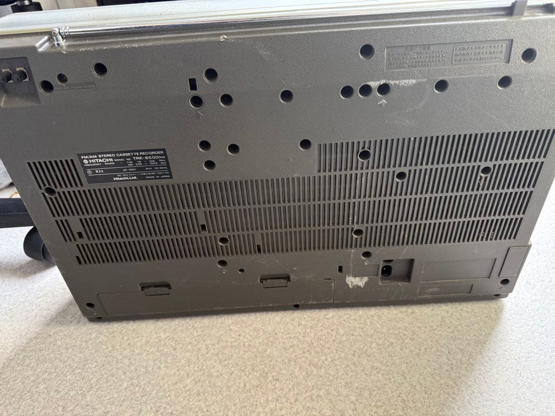 HITACHI TRK-8600Rm ステレオカセットレコーダー