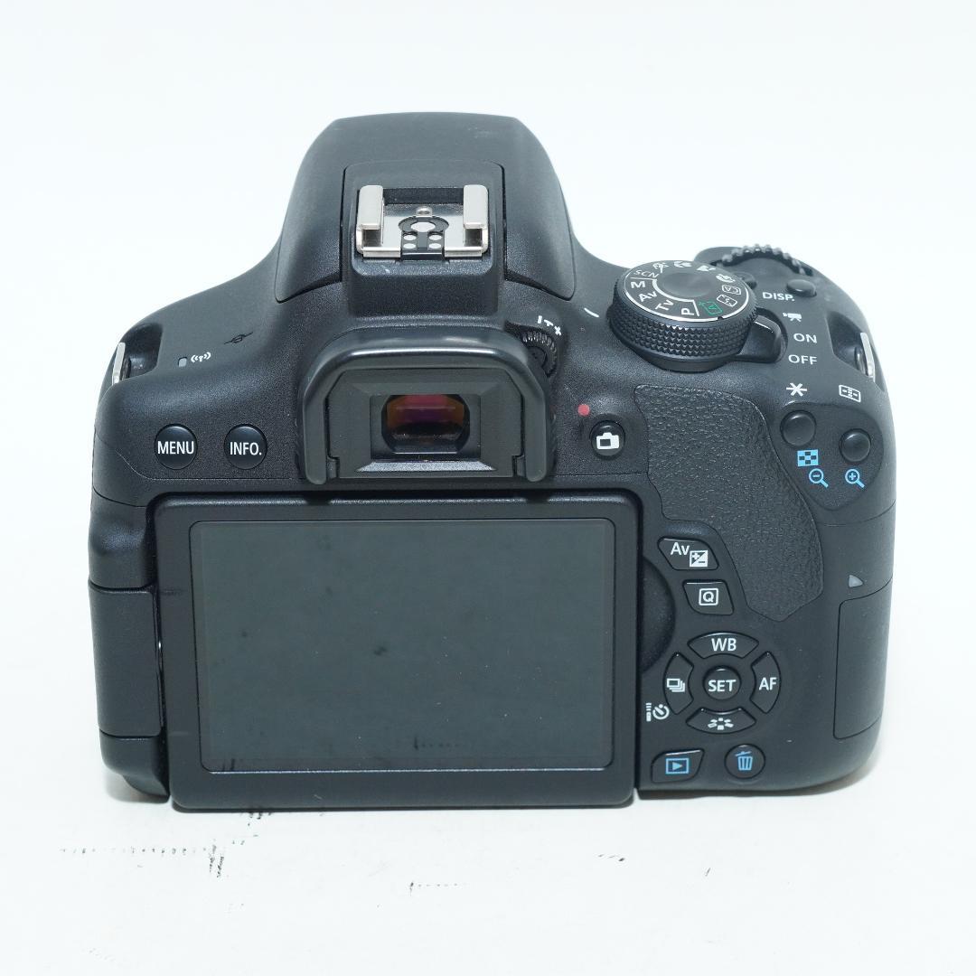 スマホ転送・自撮りができる★キャノン EOS kissx8iレンズセット