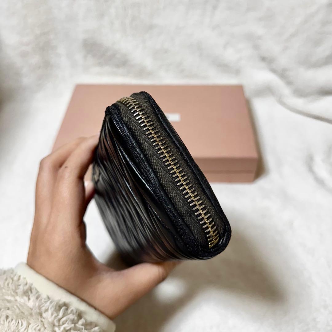 美品　ミュウミュウ MIUMIU 長財布　マテラッセ