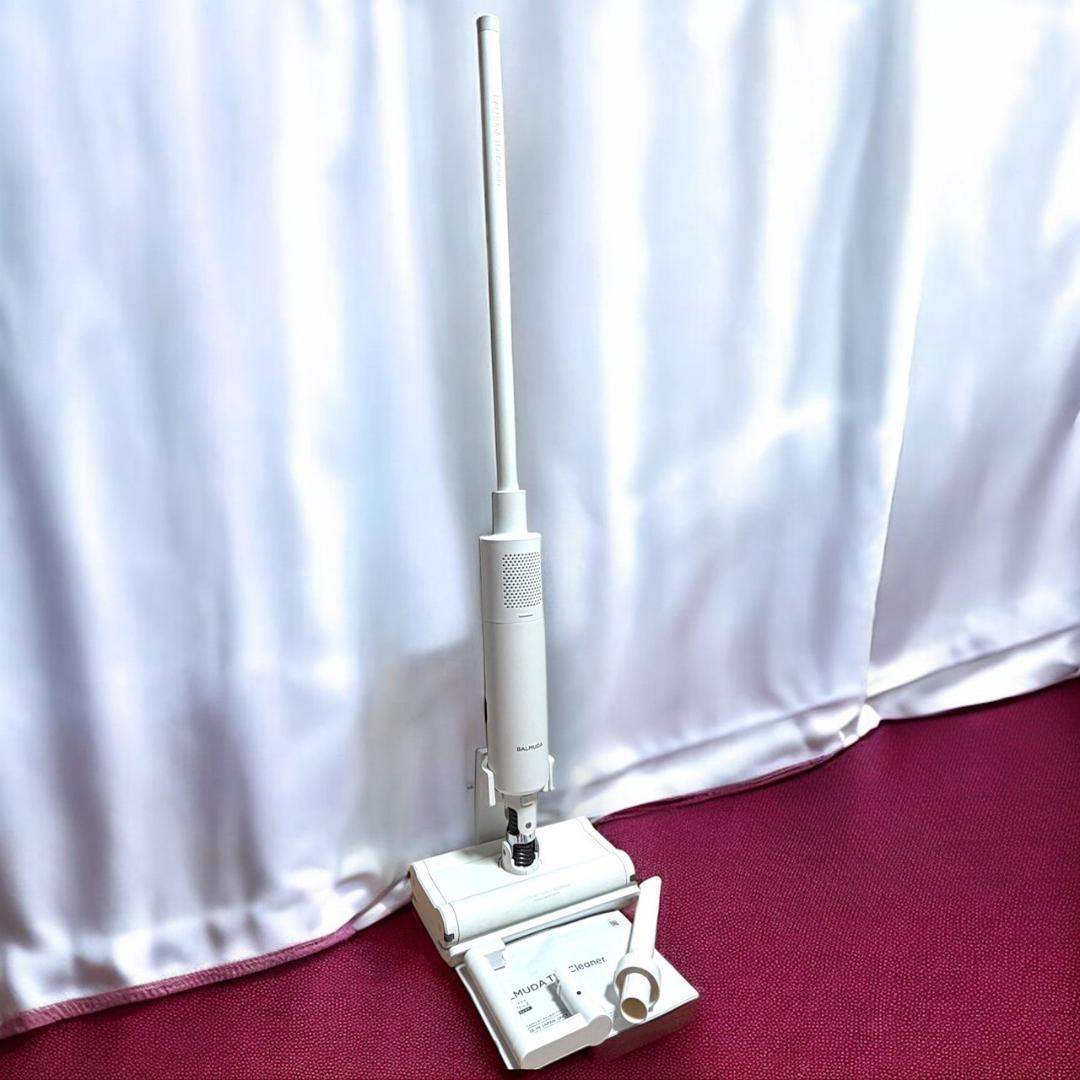 ☆美品 BALMUDA The Cleaner C01A WH ホワイト 掃除機