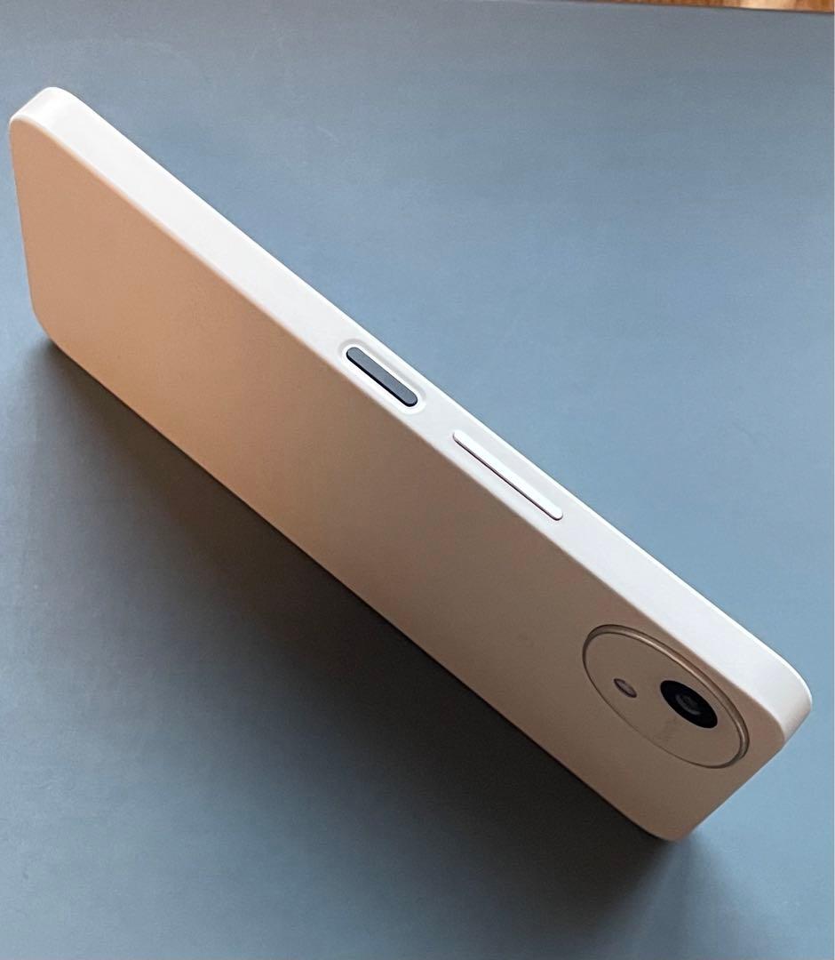 新品・未使用　AQUOS wish4 ホワイト