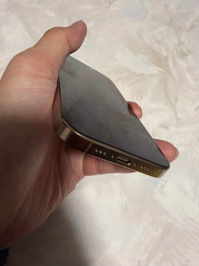 【おまけ多数】iPhone 16 Pro Desert Titanium 256