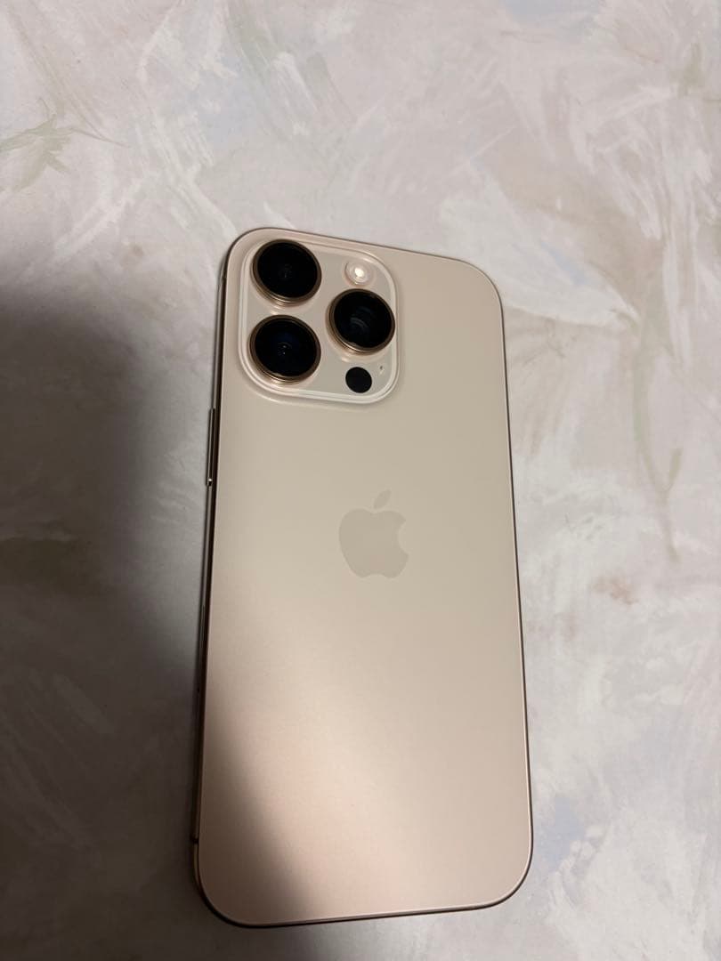 【おまけ多数】iPhone 16 Pro Desert Titanium 256