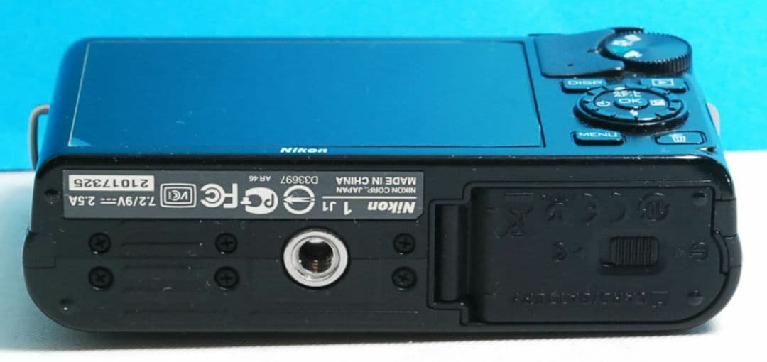 NIKON 1 J1　ブラック　ボディ　送料無料