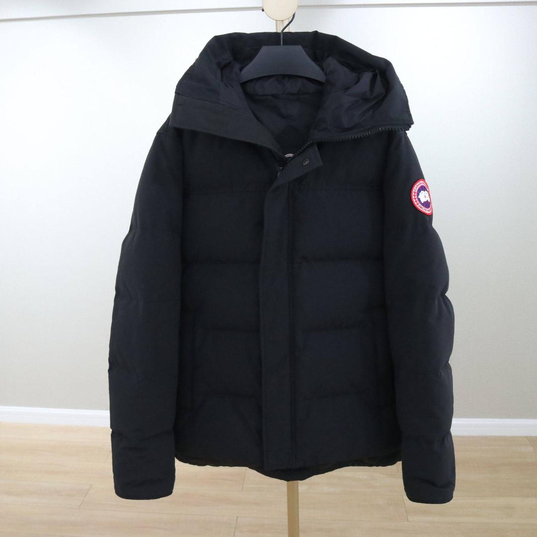  ブラック フード付きダウンジャケット