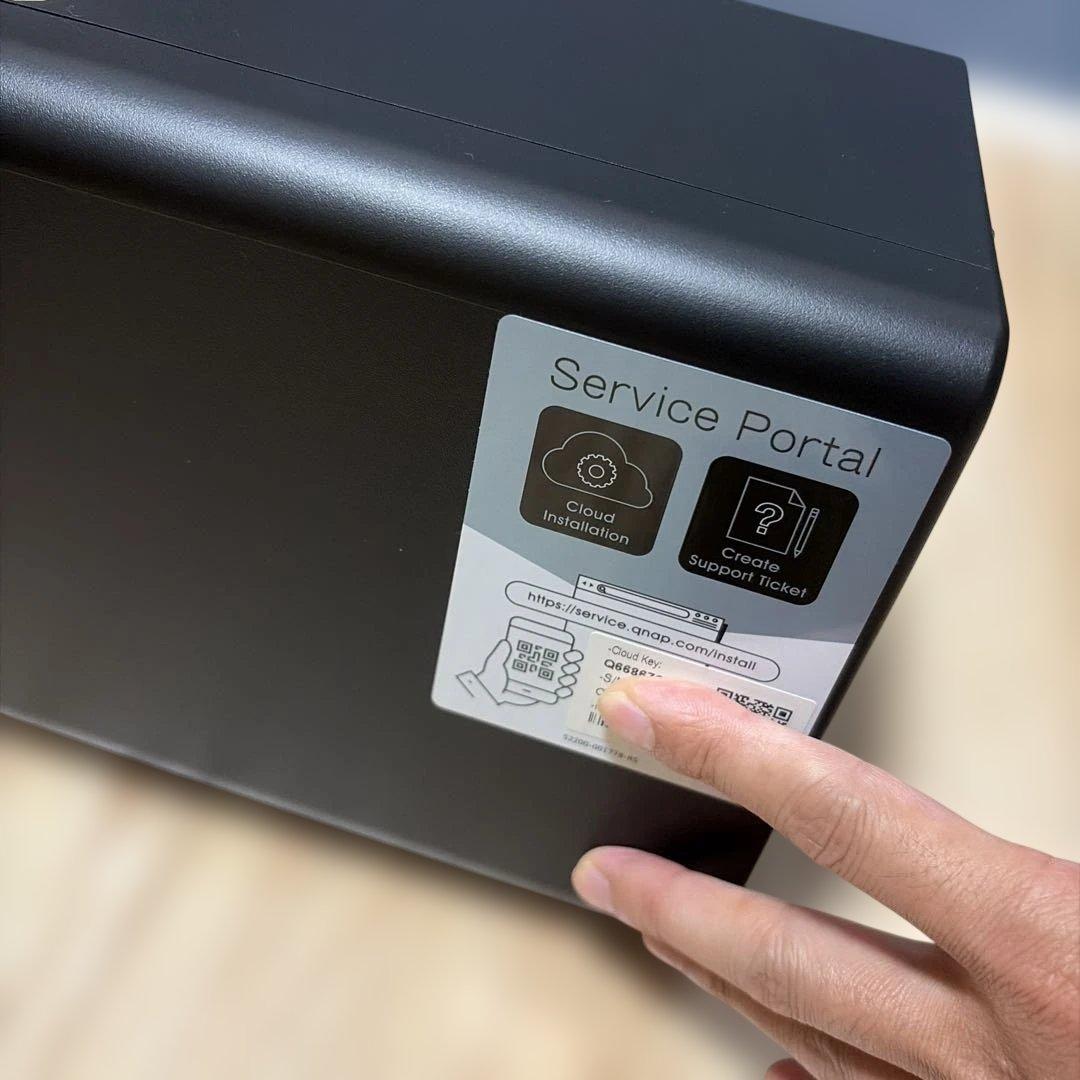 外付けハードディスク・ドライブ QNAP TS-464 NAS 8GB