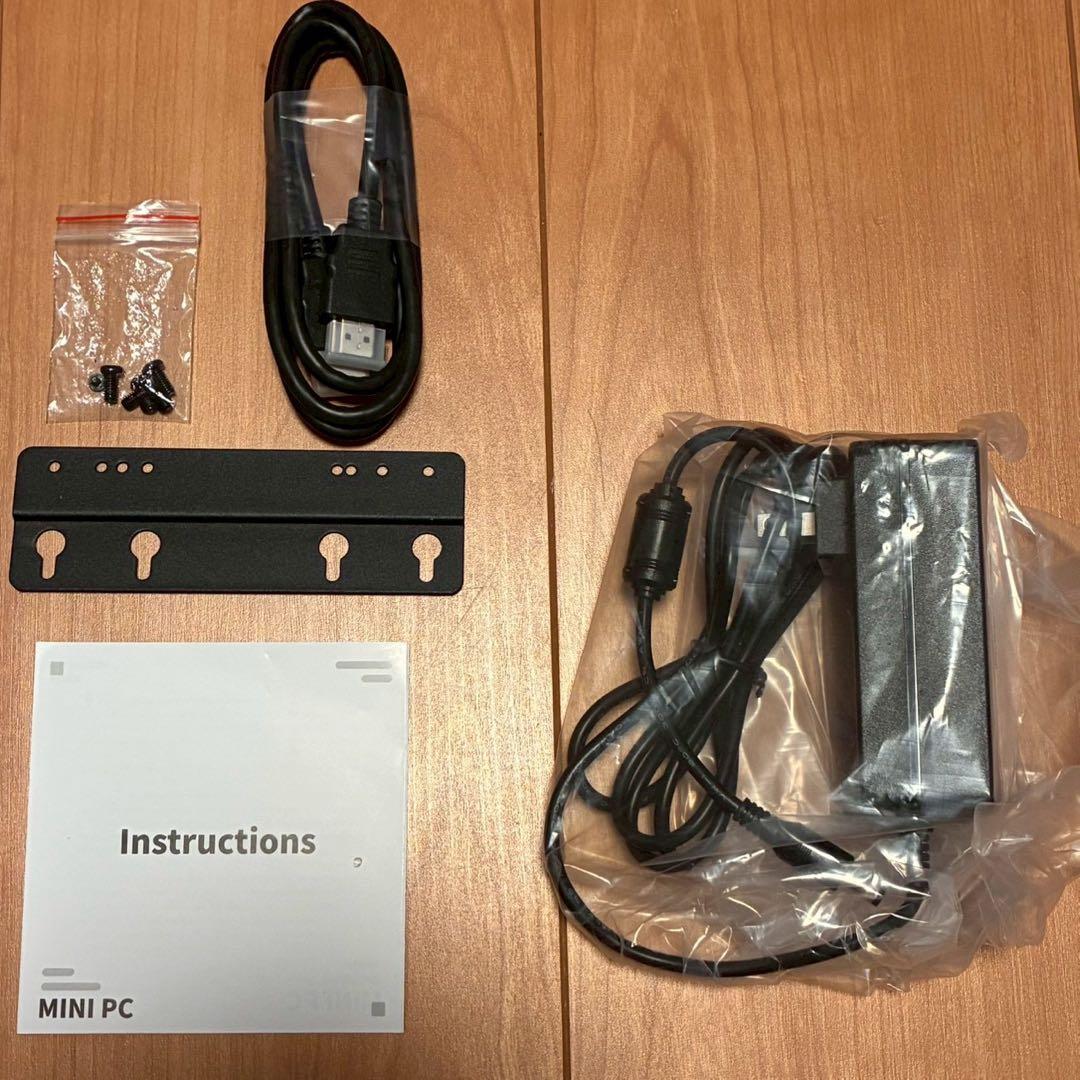 ミニPC AMD Ryzen 5 3550H 4コア8スレッド 16GB 3画面