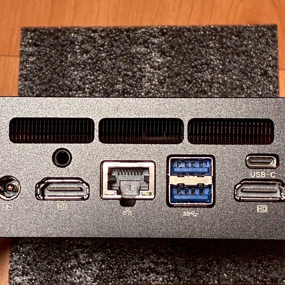 ミニPC AMD Ryzen 5 3550H 4コア8スレッド 16GB 3画面