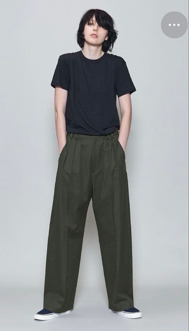 ROKU ロク　カーキ　タックパンツ