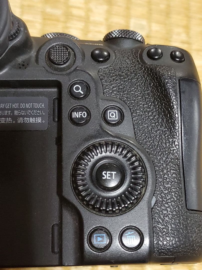 Canon EOS R6 ボディ本体 中古品 LP-E6NH 2個