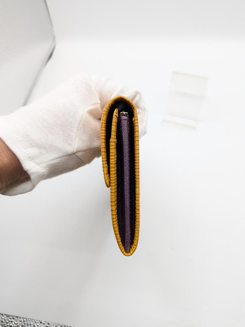 ルイヴィトン ポルトフォイユサラ エピ タッシリイエロー 0IN