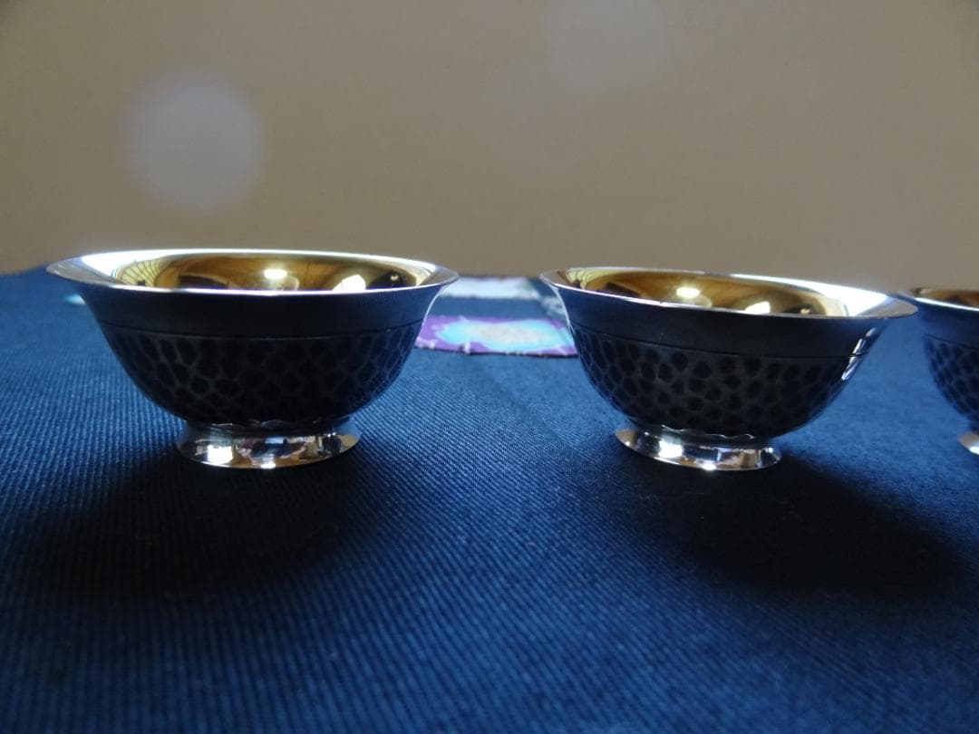 銀杯　純銀盃　純銀刻印　鎚目他　お猪口　4個　重量約67ｇ