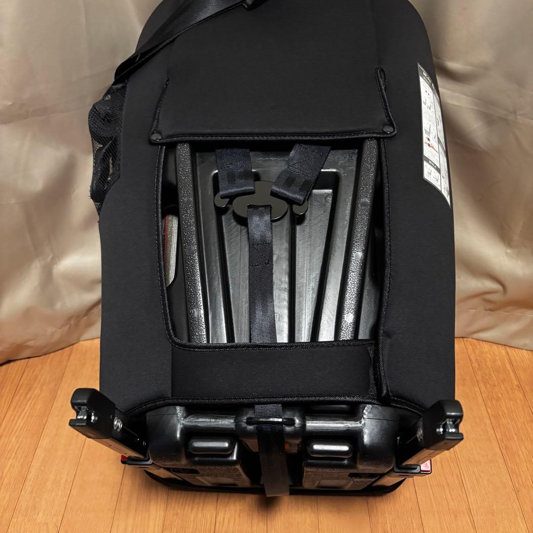 【美品】マムズキャリー MC FIX ISOFIX チャイルドシート 1〜11歳