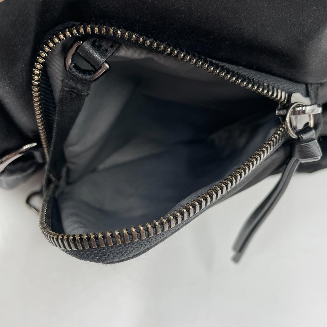 良品 TUMI バックパック ナイロン ブラック DEVOE メドウ