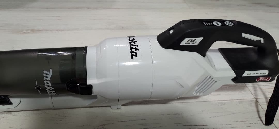 Makita CL003G コードレス掃除機 ホワイト 　マキタ