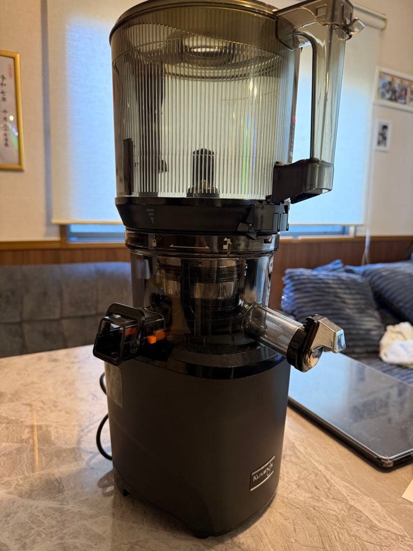 Kuvings ブラックジューサー 部品付き