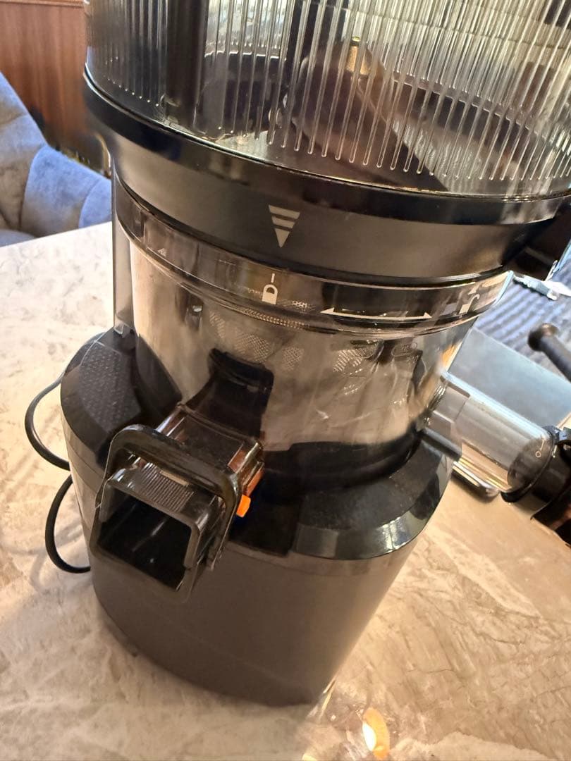 Kuvings ブラックジューサー 部品付き