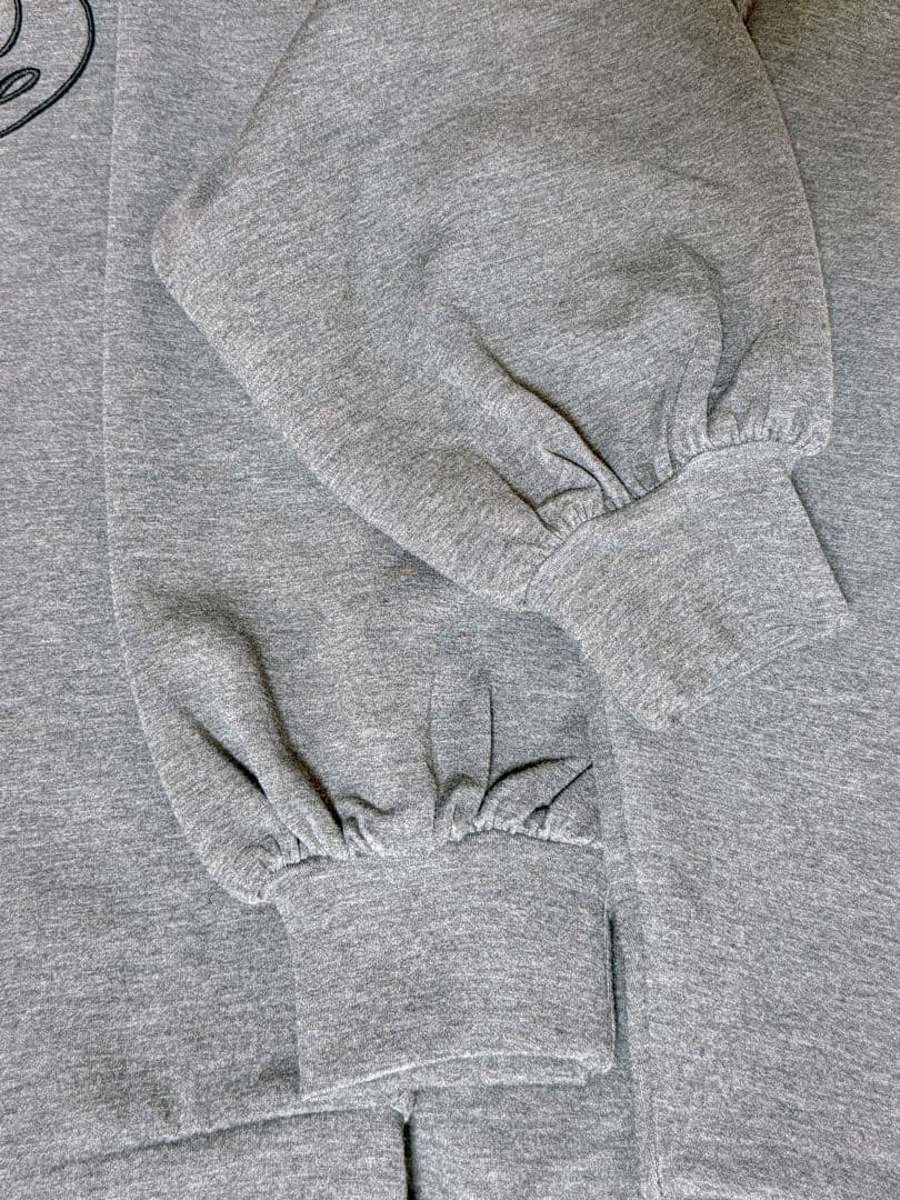 ロゼミューズ Logo 3d embroidery hoodie