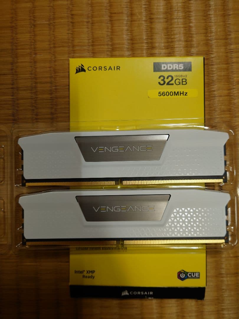 メモリー CORSAIR VENGEANCE DDR5 32GB 5600MHz