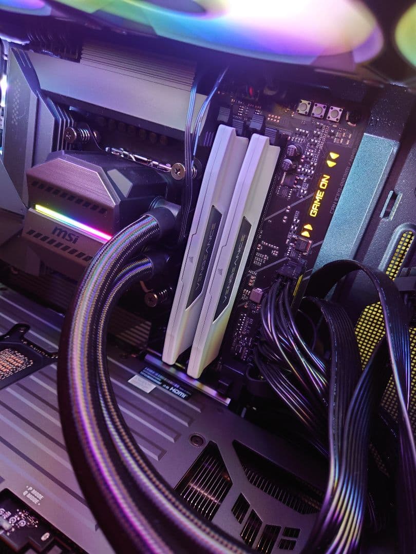 メモリー CORSAIR VENGEANCE DDR5 32GB 5600MHz