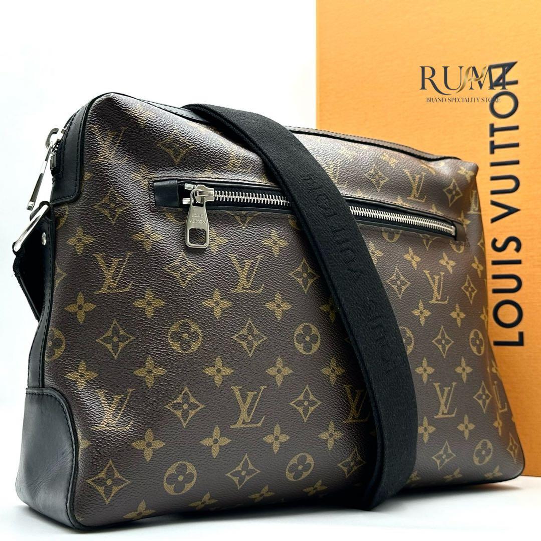 ルイヴィトン モノグラム マカサー メンズ ショルダーバッグ 斜めがけ