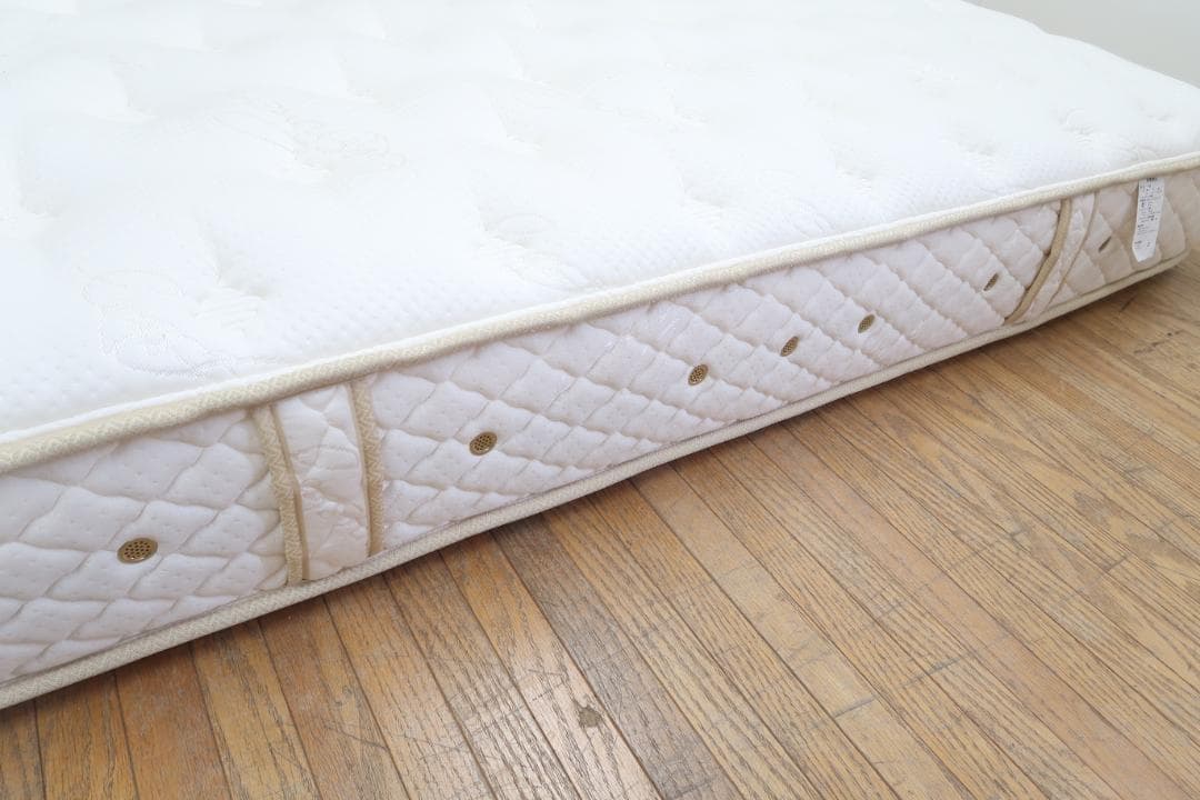 展示/日本ベッド/シルキーパフ/高級モダン/セミダブルマットレス