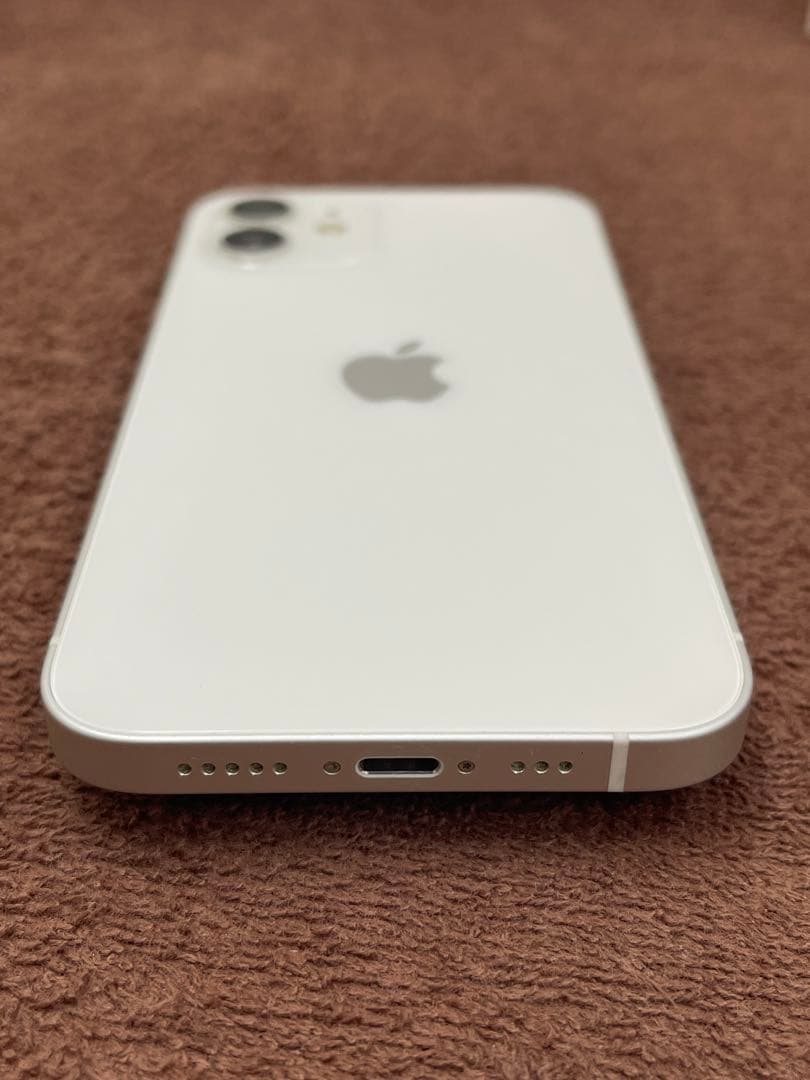 箱付き付属品未使用　iPhone12 64GB ホワイト　simフリー