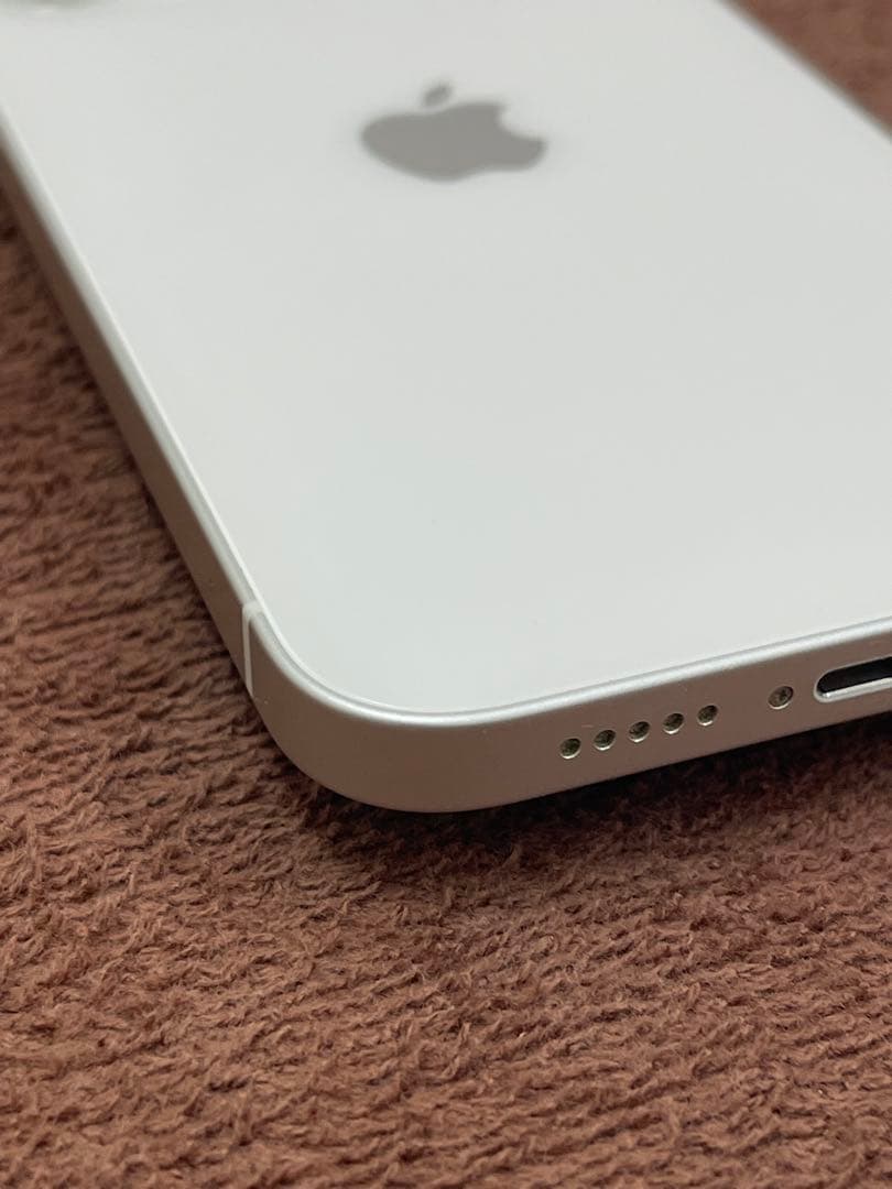 箱付き付属品未使用　iPhone12 64GB ホワイト　simフリー