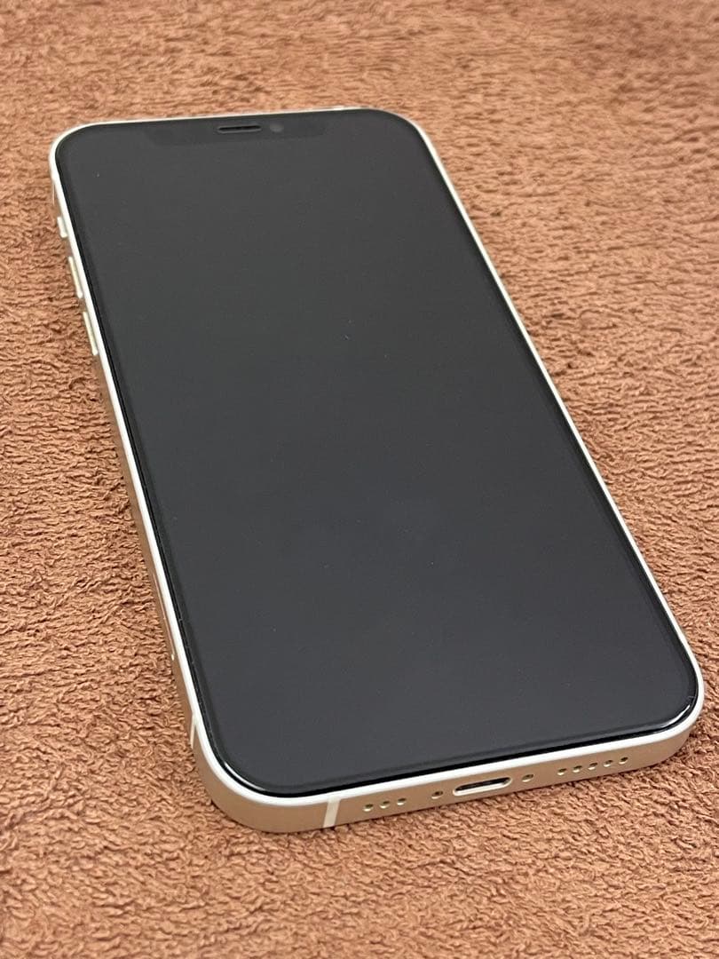 箱付き付属品未使用　iPhone12 64GB ホワイト　simフリー