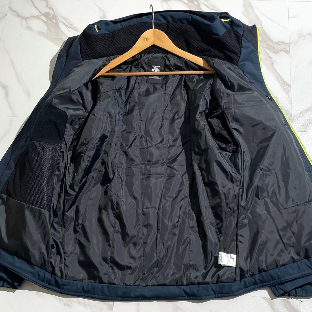 美品★デサント DESCENTE スキーウェア　スノーボード　セットアップ ロゴ