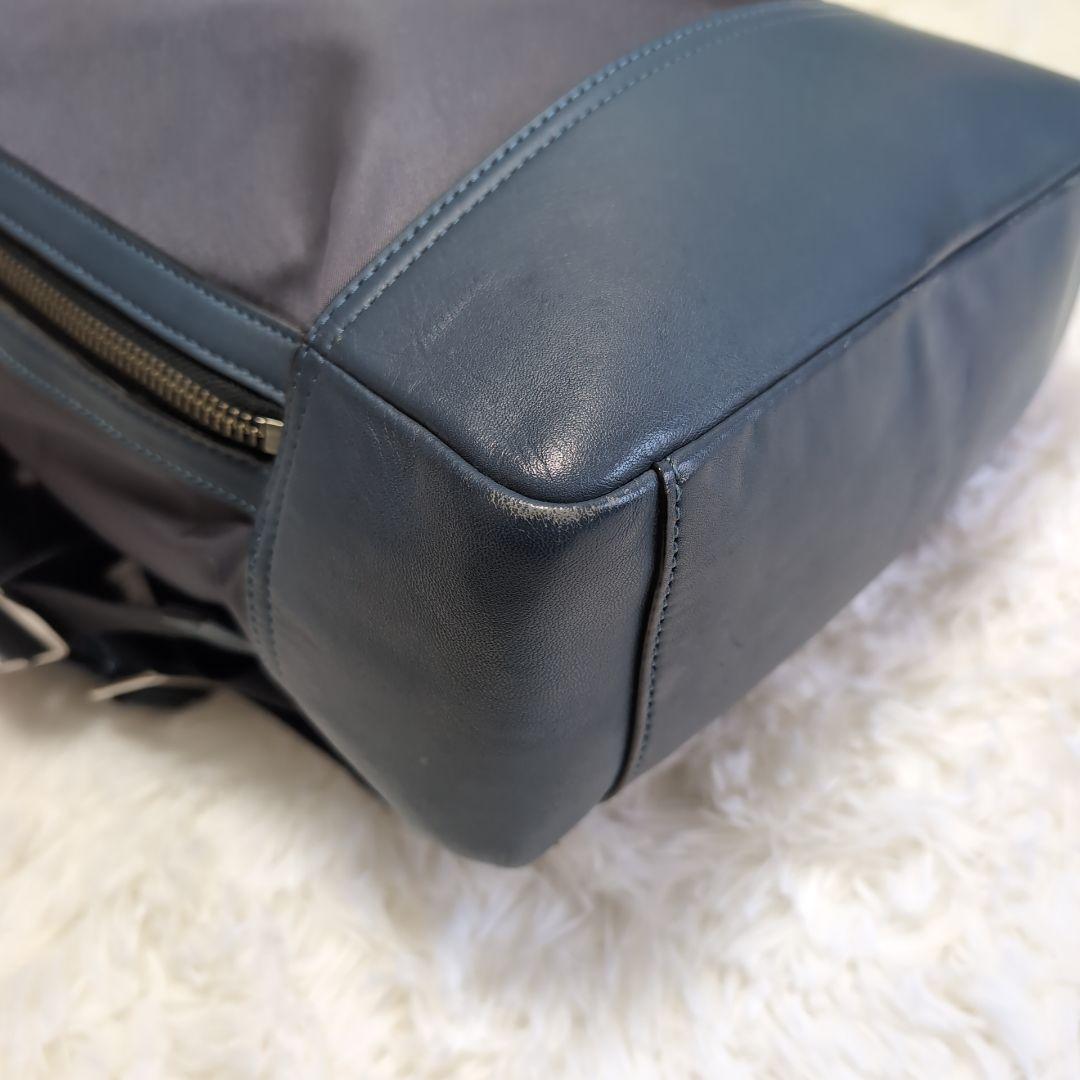 え*べ様 美品　コーチ　リュックサック　レザー　ナイロン　A4可　大容量　 自立