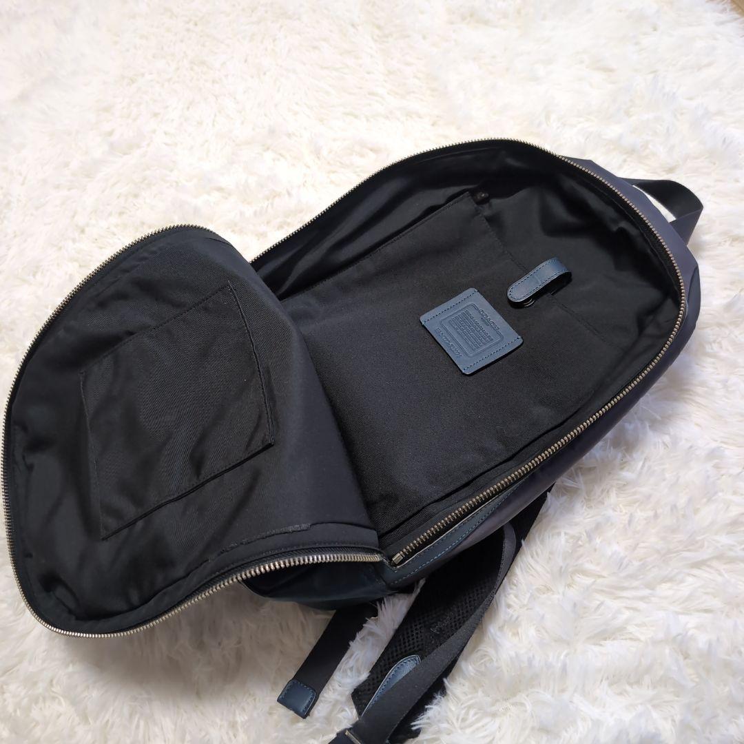 え*べ様 美品　コーチ　リュックサック　レザー　ナイロン　A4可　大容量　 自立