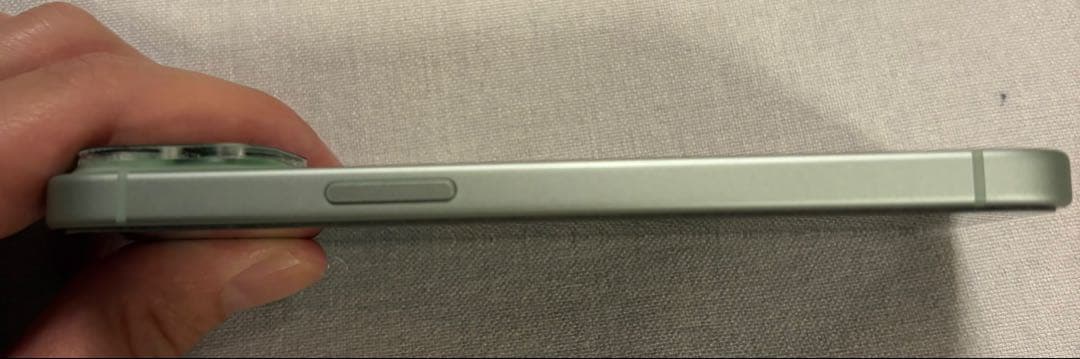 Apple iPhone 15 グリーン本体