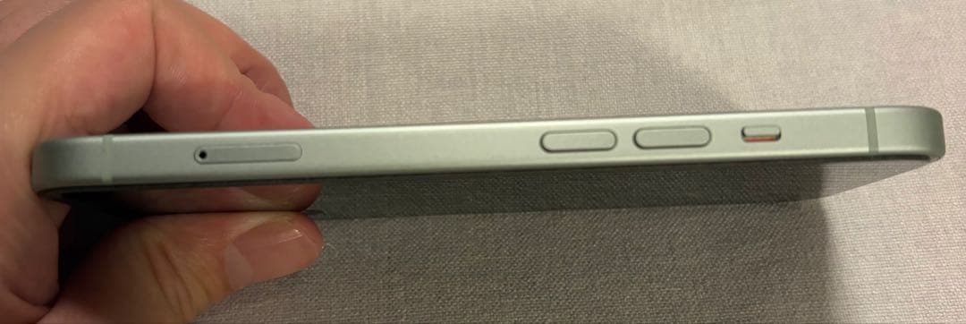 Apple iPhone 15 グリーン本体