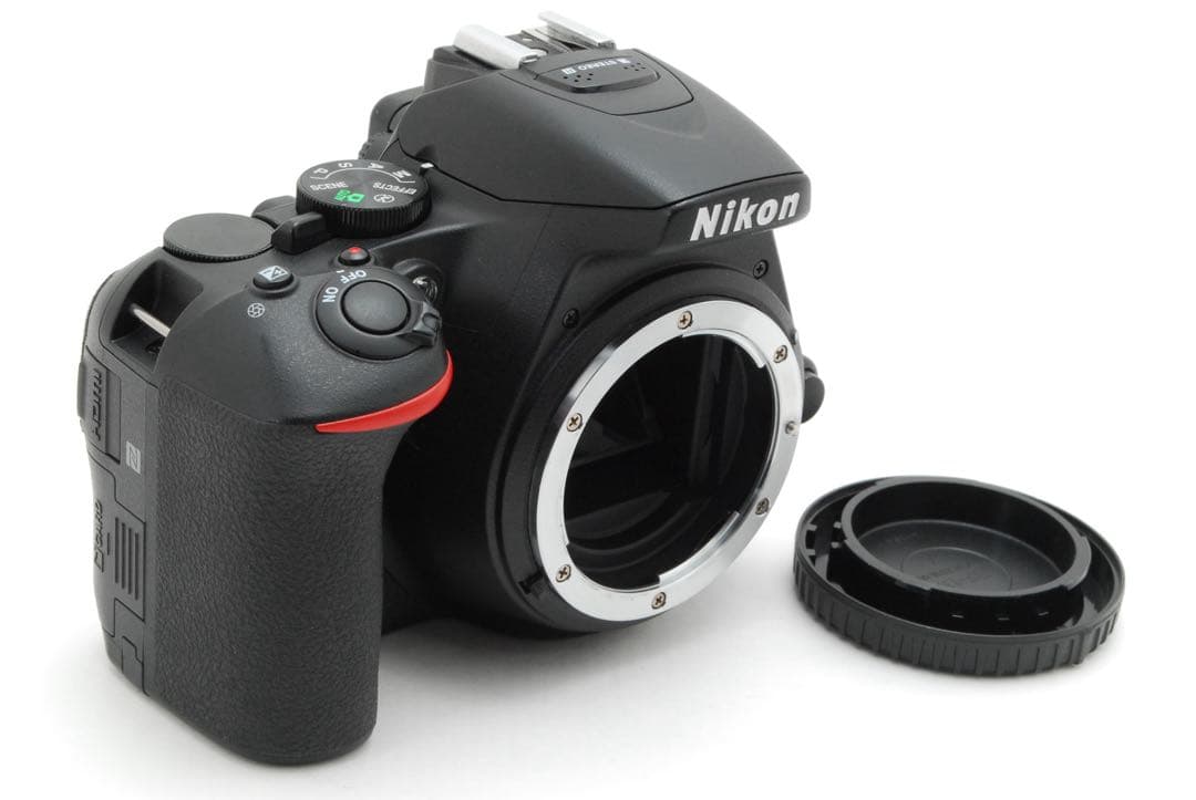 ✨極美品✨ニコン D5600❤️わずか2,548ショット！