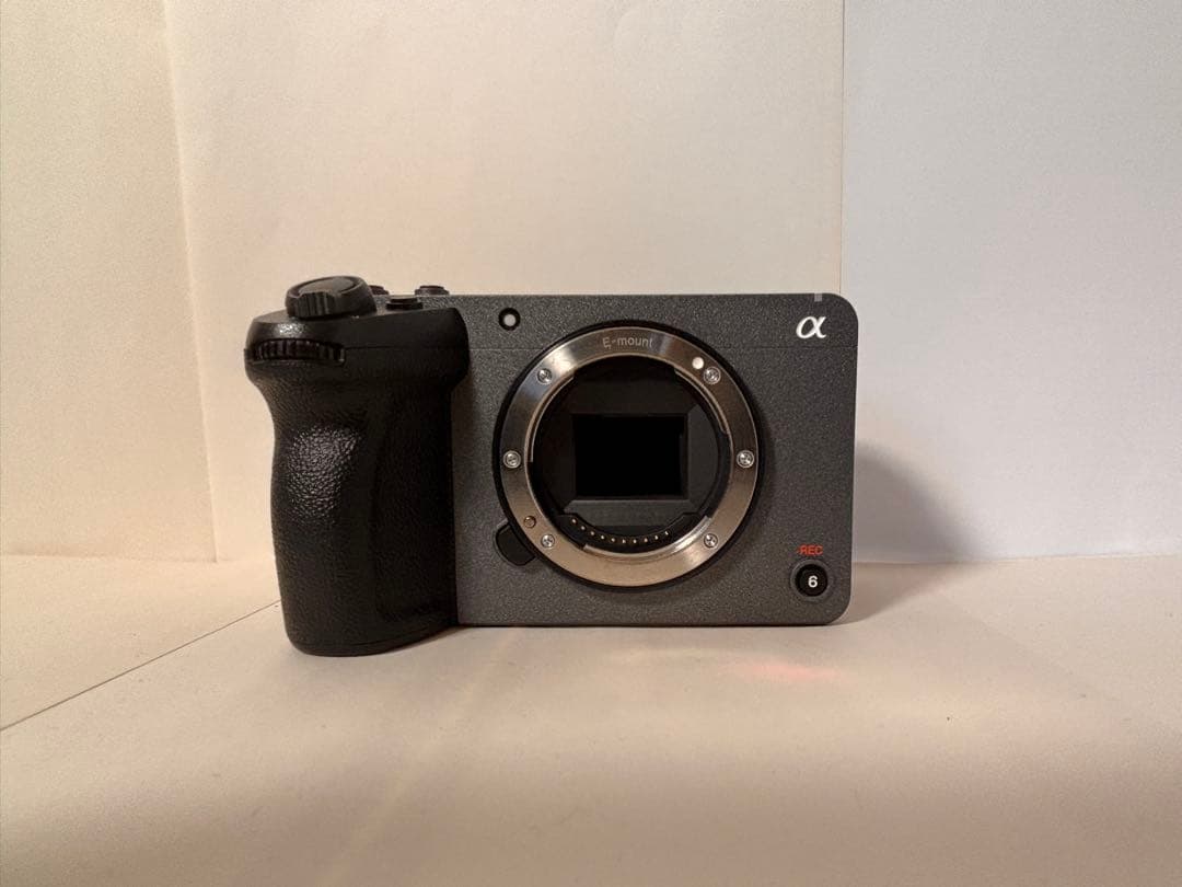 【SONY】FX30 本体 + SEL50F18 レンズセット【動画•写真】