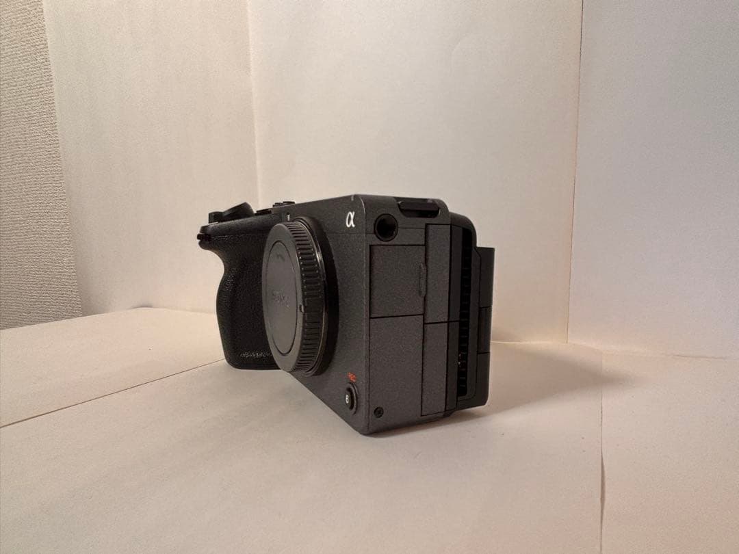 【SONY】FX30 本体 + SEL50F18 レンズセット【動画•写真】