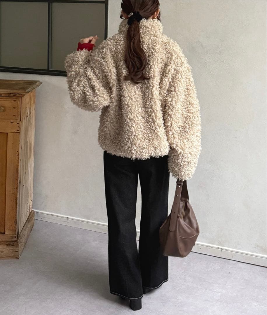 Thevon.プードルファーミドルジャケット アイボリー