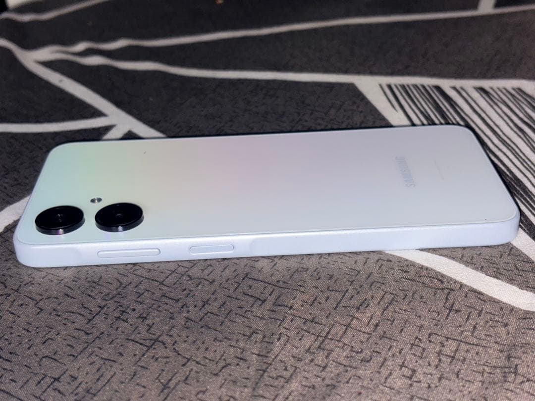 Samsung Galaxy A25 5G 本体 使用3ヶ月 美品 (4/64)