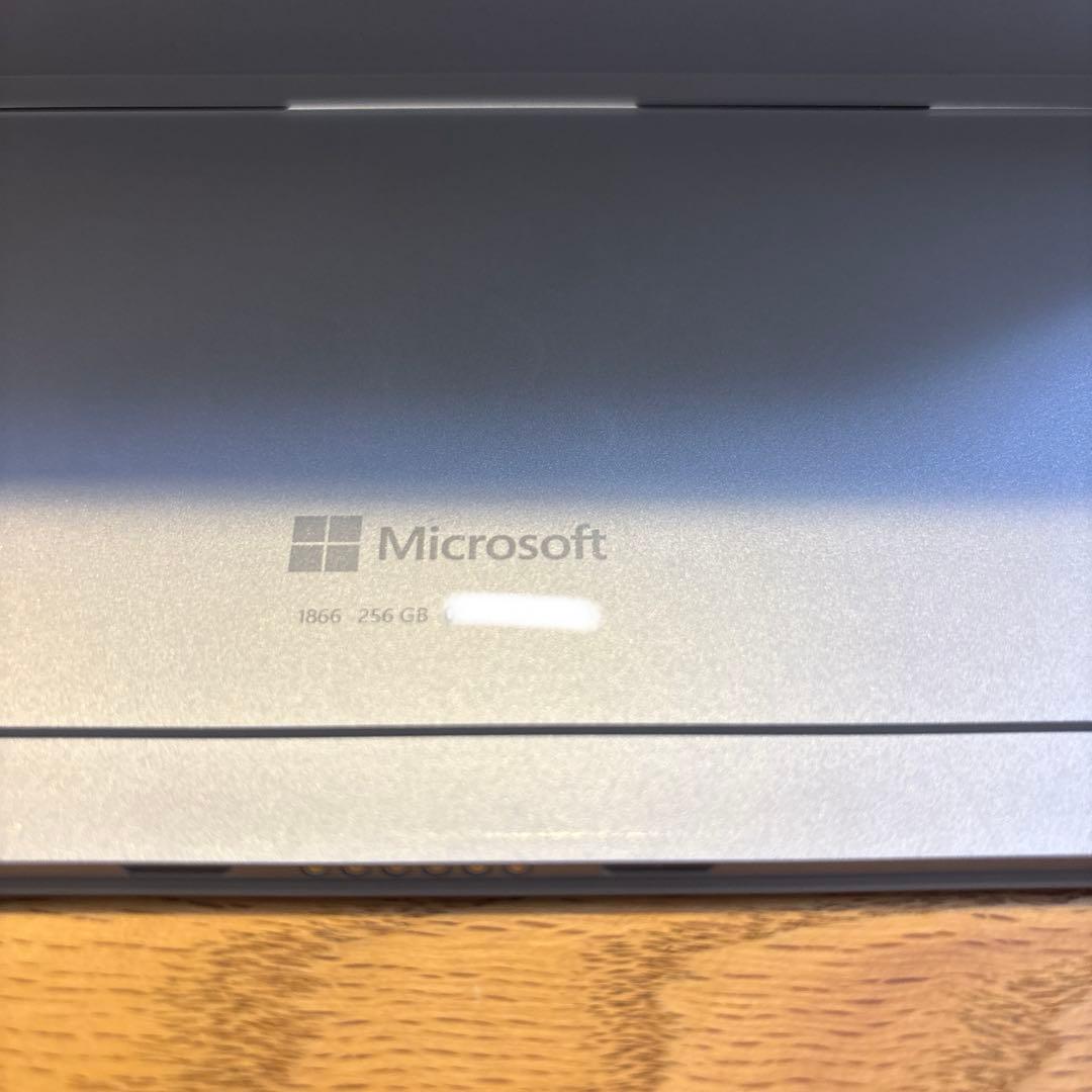 【値下げ】Microsoft Surface Pro 7 256GB 8GB