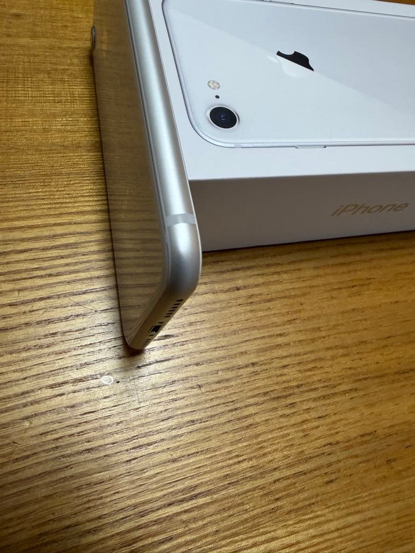 iphone8 256GB シルバー SIMロック解除済み 箱付き美品