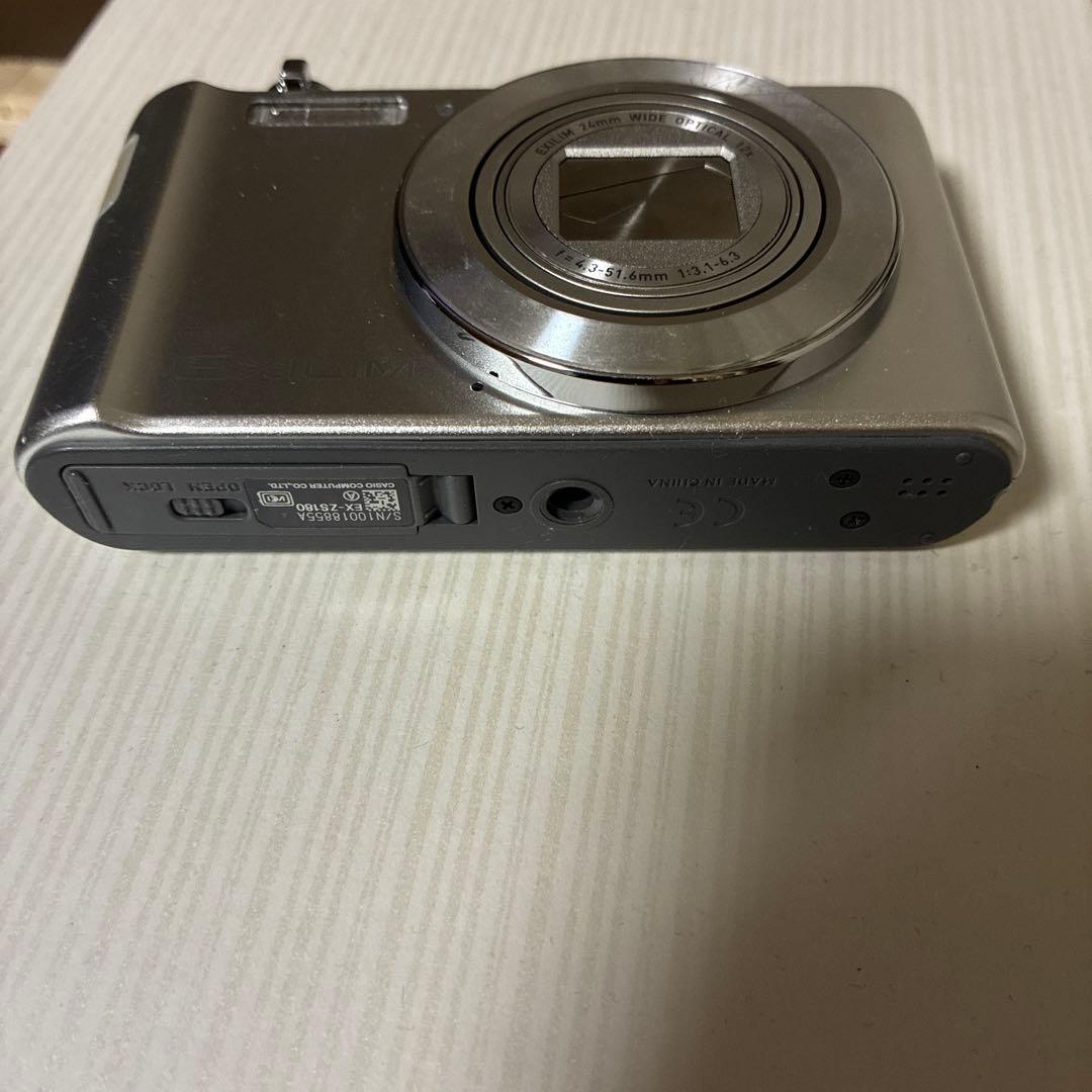 【美品】CASIO EXILIM EX-ZS180 シルバー