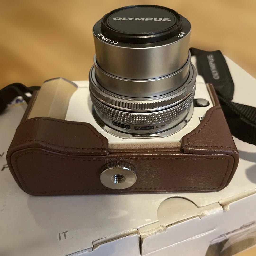 emOLYMPUS PEN Lite E-PL1 一眼 ズームレンズキット