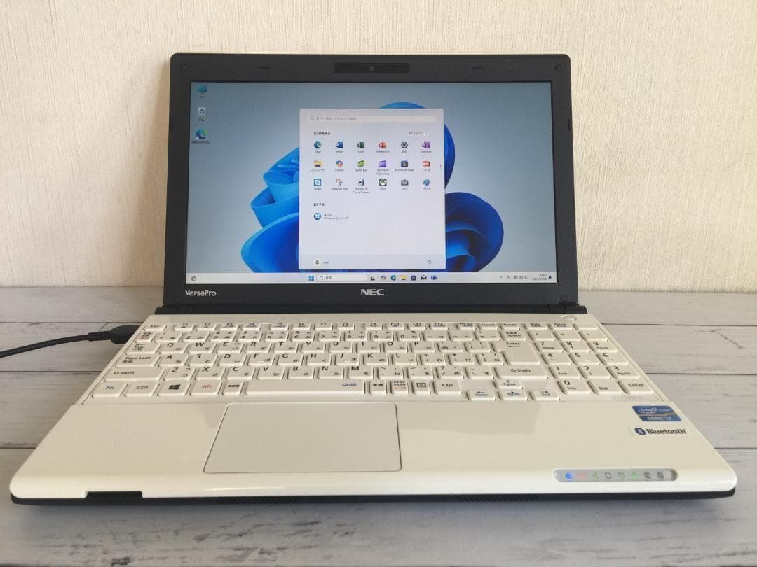 NEC VK20H/H-F 13.3型 コンパクト テンキー付きノートパソコン